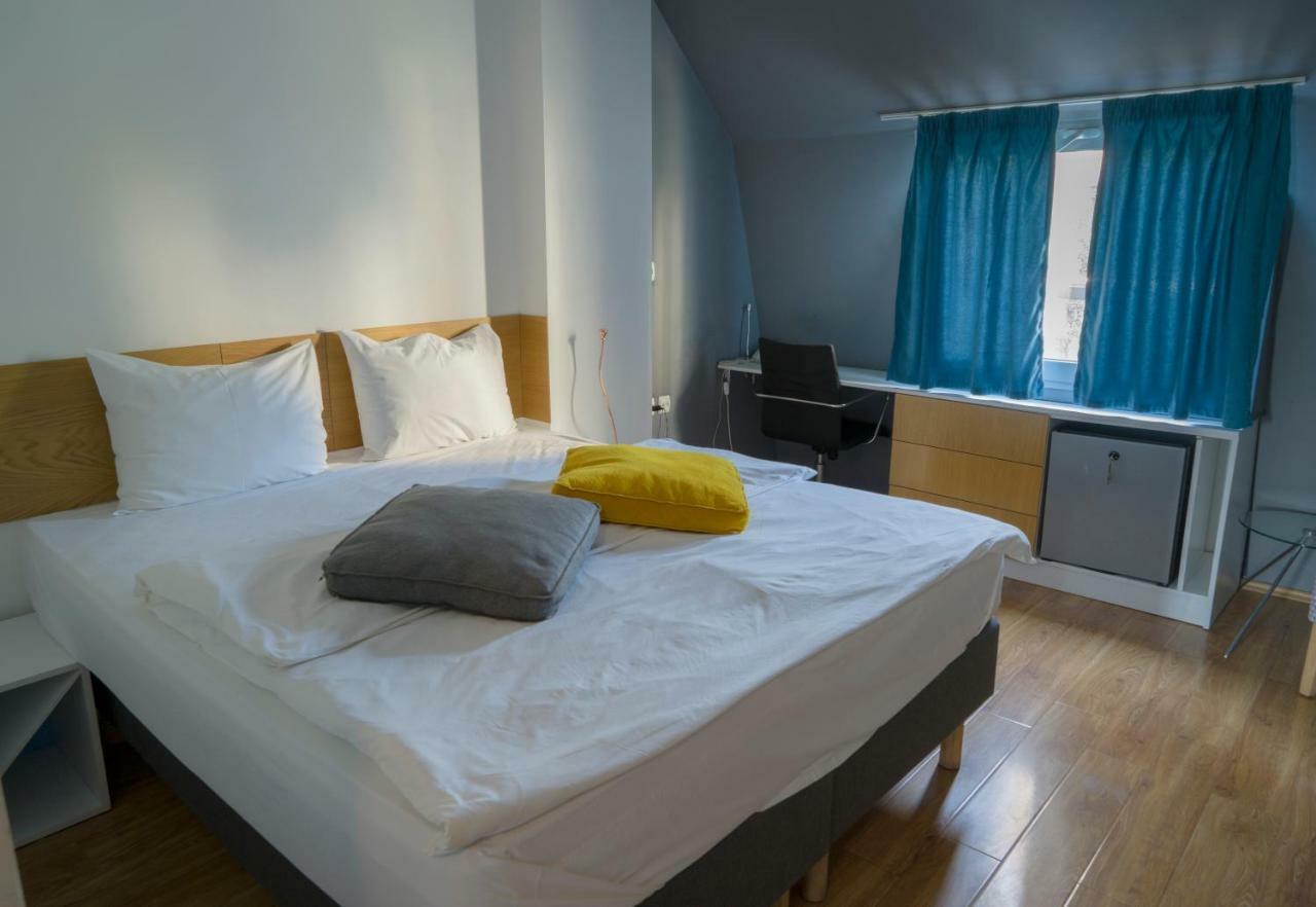 Transit Hotel Central 스코페 외부 사진